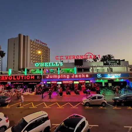 Home2book Party Duplex With Pool In Americas アパート アロナ