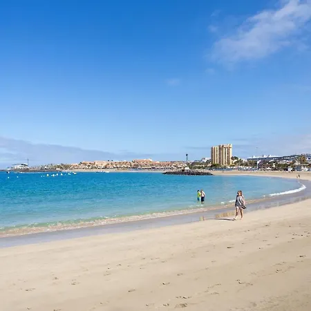 Home2book Party Duplex With Pool In Americas アロナ